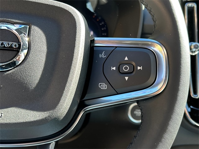 2026 Volvo XC40 Ultra Black Edition - Photo 13