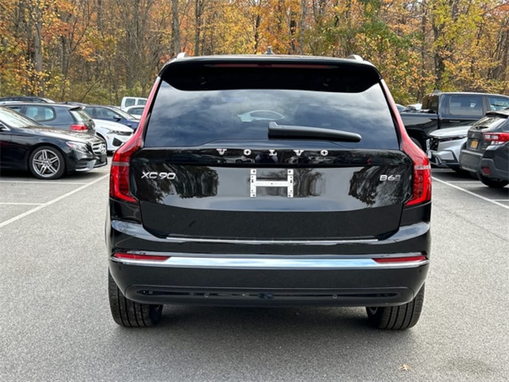 New 2026 Volvo XC90 B6 Plus 7-Seater SUV