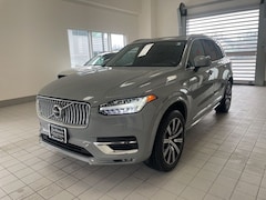 2025 Volvo XC90 B5 Core SUV