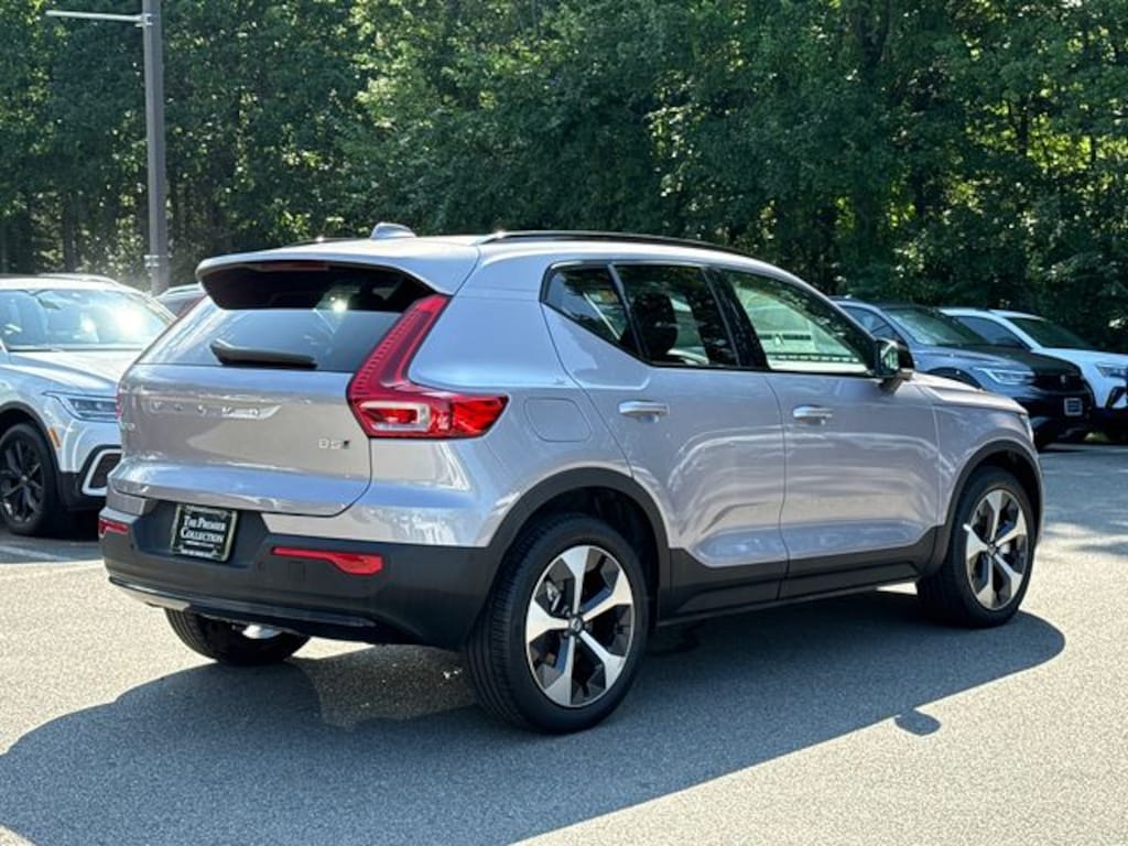 Certified 2026 Volvo XC40 B5 Plus SUV
