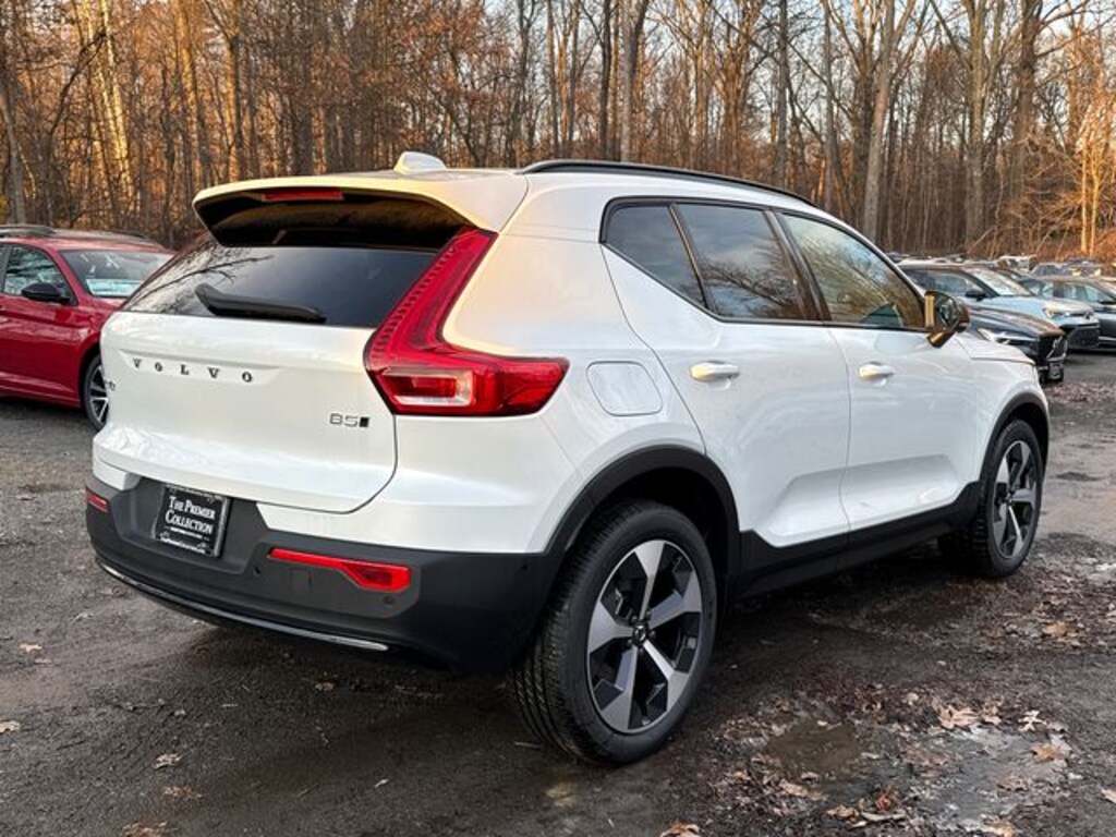 New 2026 Volvo XC40 B5 Plus SUV