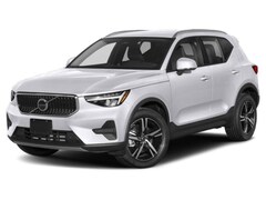 2023 Volvo XC40 B5 AWD Plus Dark SUV