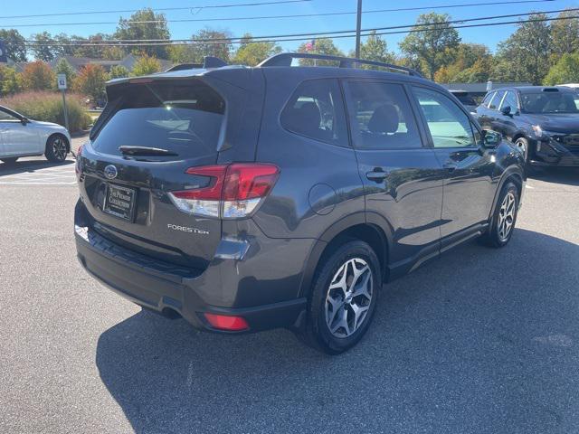 2019 Subaru Forester Premium photo 3