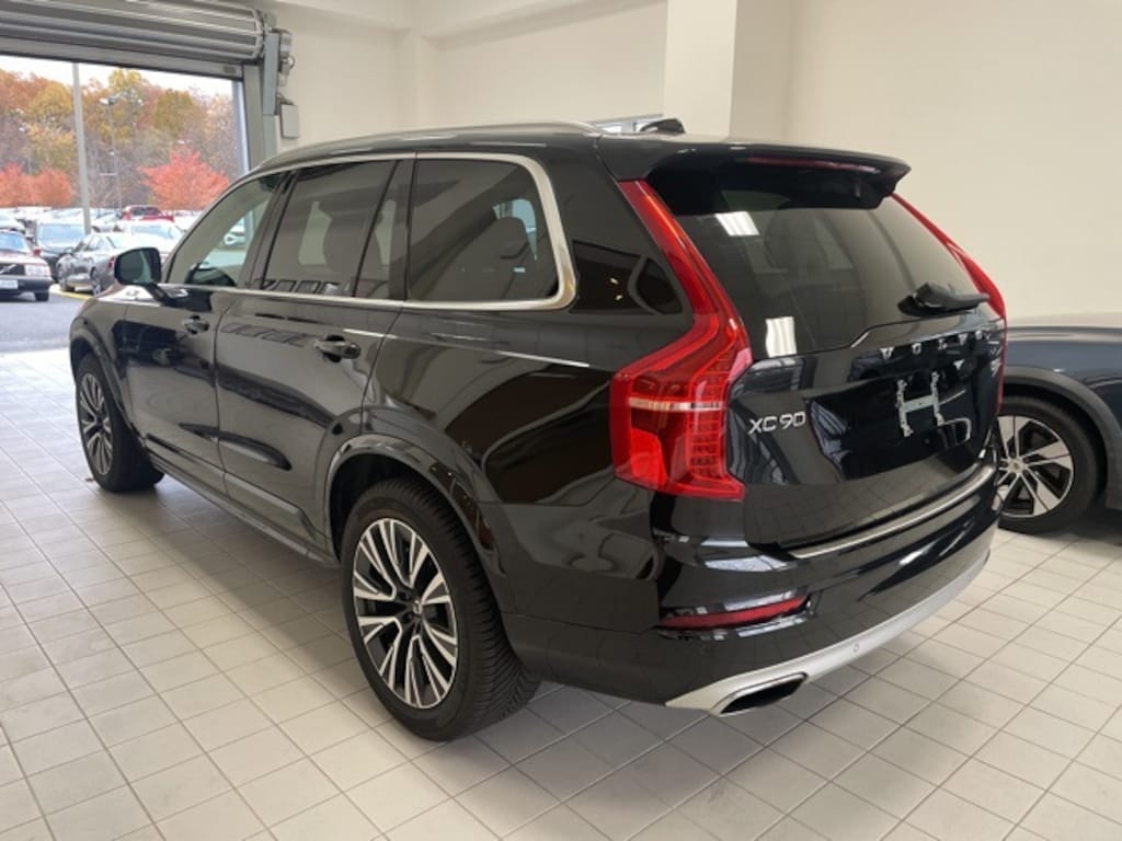 Used 2021 Volvo XC90 T5 Momentum 7 Passenger SUV