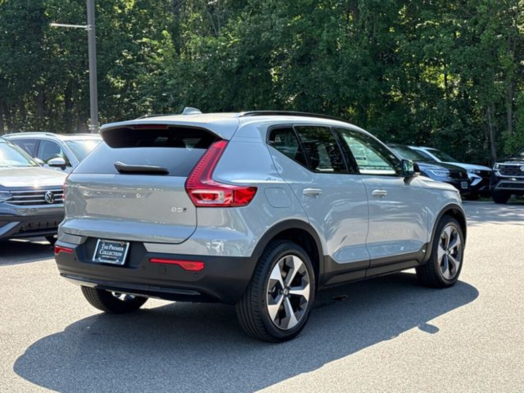 Used 2026 Volvo XC40 B5 Plus SUV