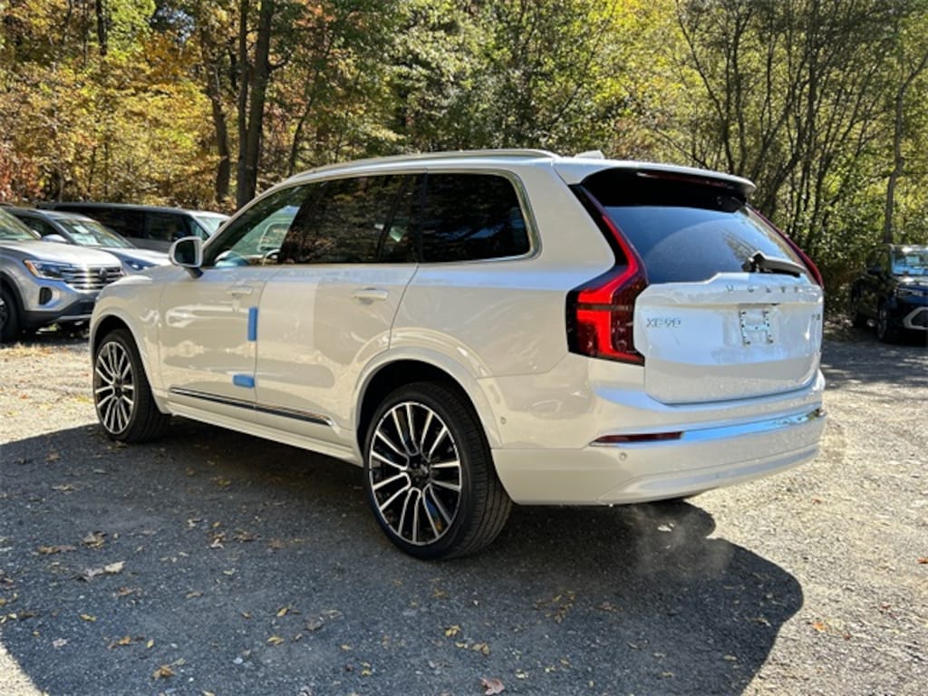 New 2026 Volvo XC90 B6 Plus 7-Seater SUV