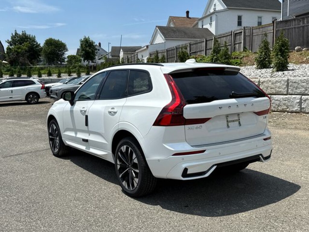 New 2026 Volvo XC60 B5 Plus SUV