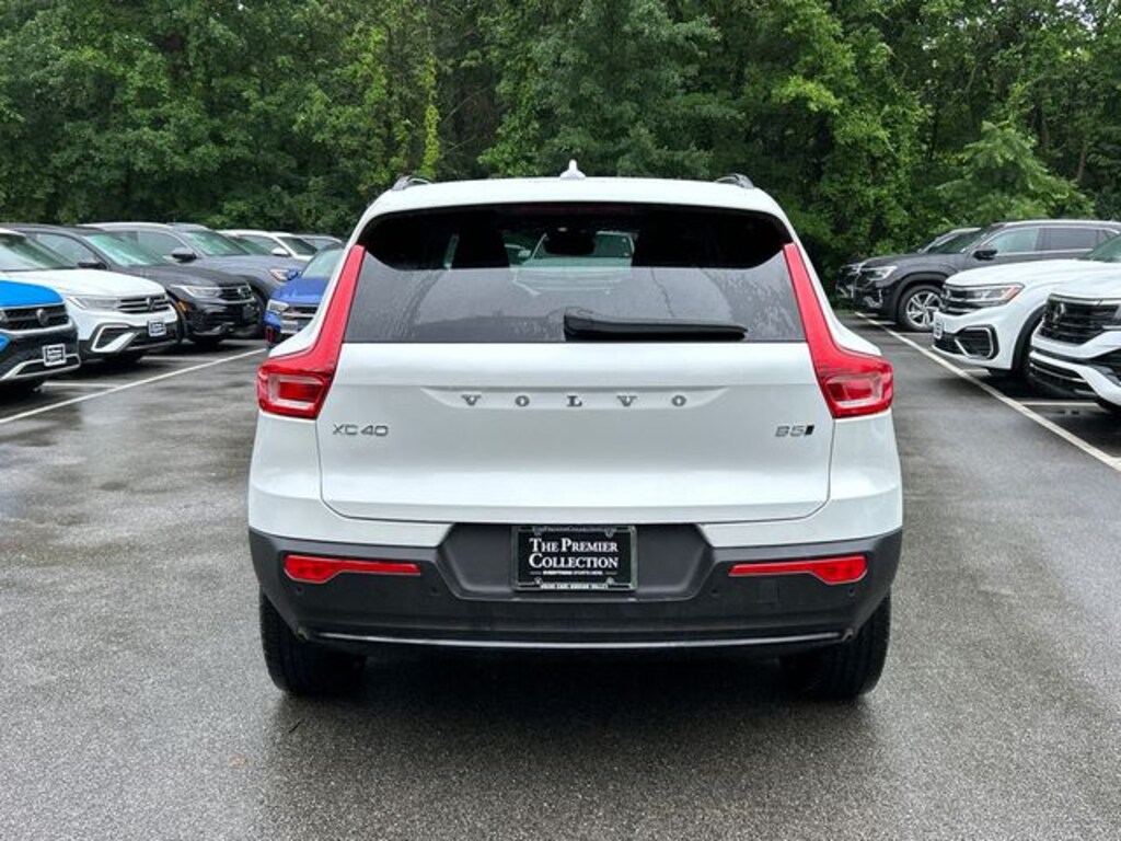 Certified 2026 Volvo XC40 B5 Plus SUV