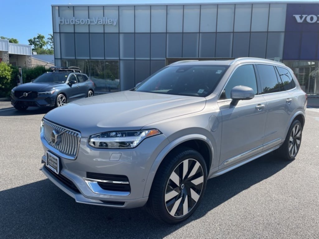 Certified 2024 Volvo XC90 plug-in hybrid T8 Plus Bright 7-Seater SUV