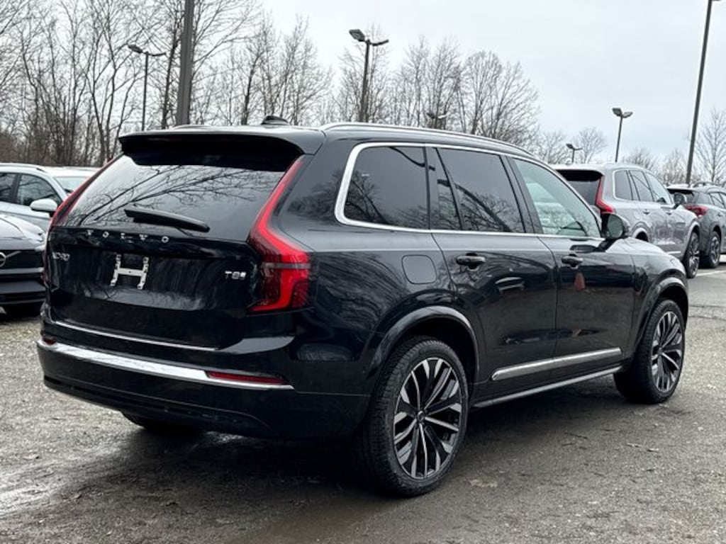 New 2026 Volvo XC90 plug-in hybrid T8 Plus 7-Seater SUV