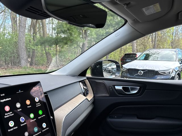 2026 Volvo XC60 Plus - Photo 22