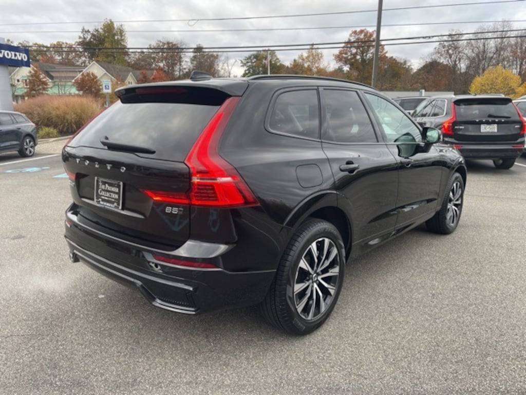 Used 2025 Volvo XC60 B5 Core SUV
