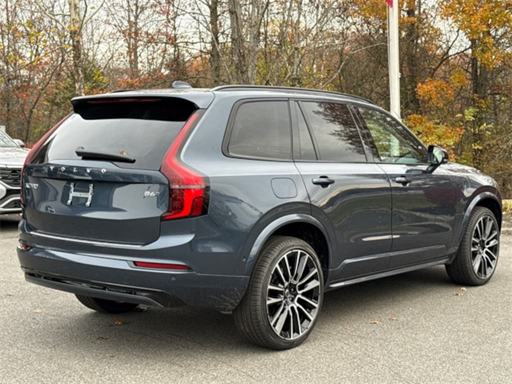 New 2026 Volvo XC90 B6 Ultra Dark Theme 7-Seater SUV