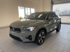 2024 Volvo XC40 B5 Plus Bright SUV