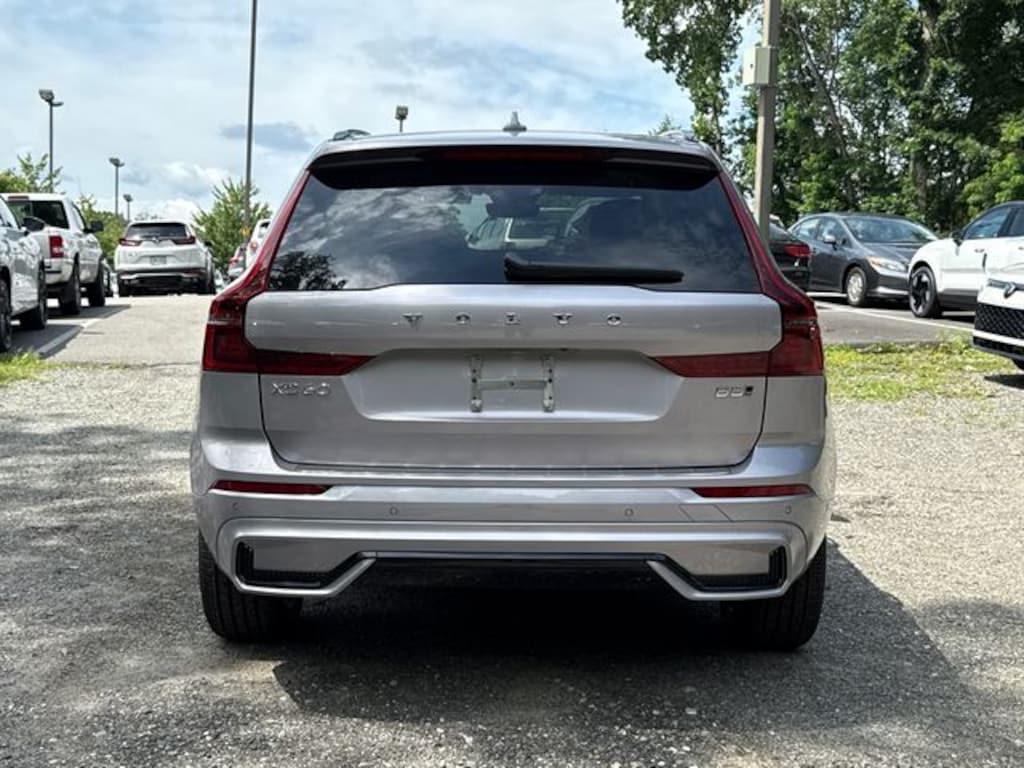 New 2026 Volvo XC60 B5 Plus SUV