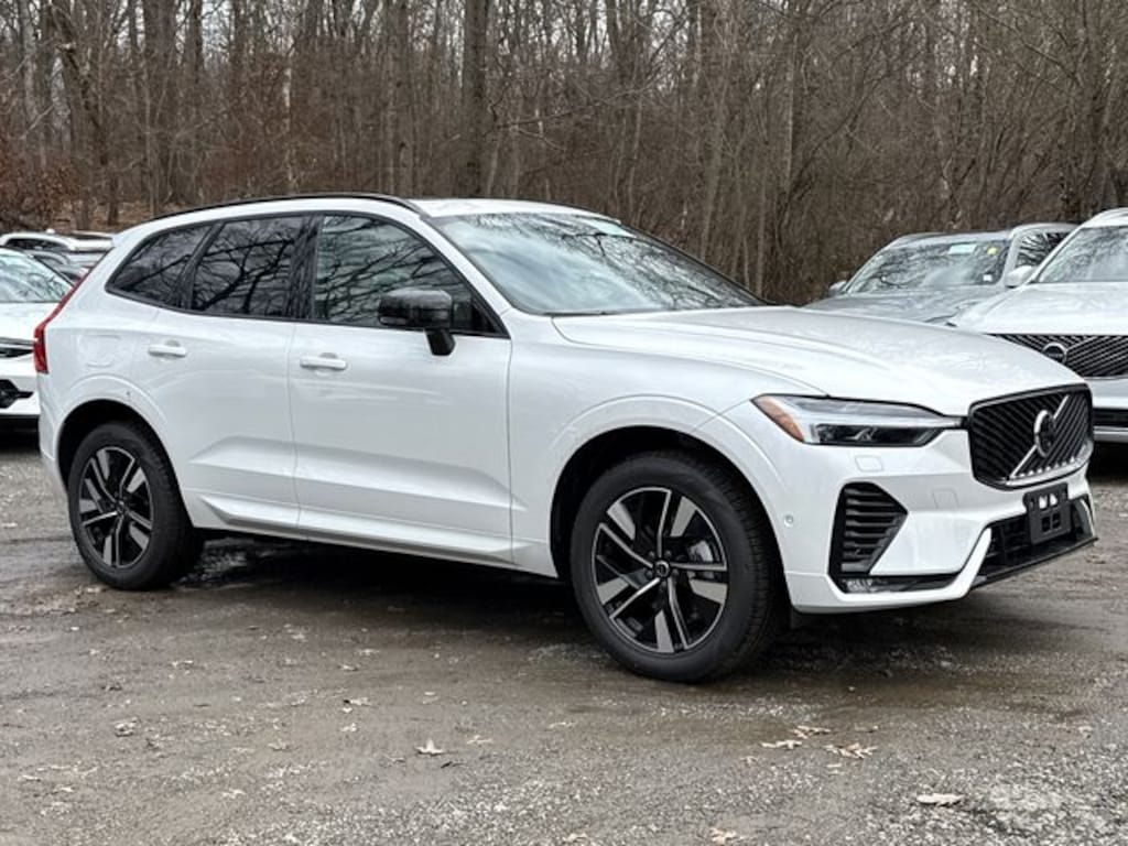 New 2026 Volvo XC60 B5 Plus SUV