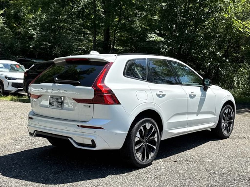 New 2026 Volvo XC60 B5 Plus SUV