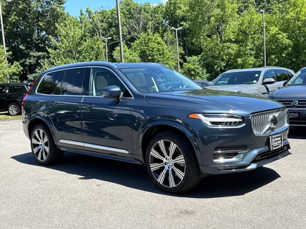 Certified 2025 Volvo XC90 B6 Plus 7-Seater SUV