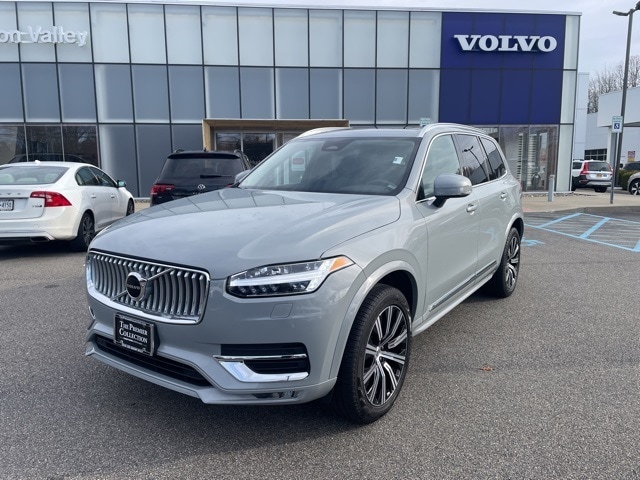 2024 Volvo XC90 Core's photo