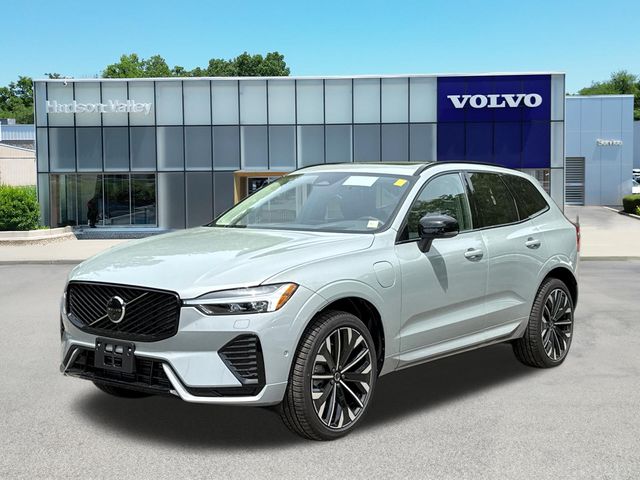 2026 Volvo XC60 T8 Ultra Dark AWD's photo