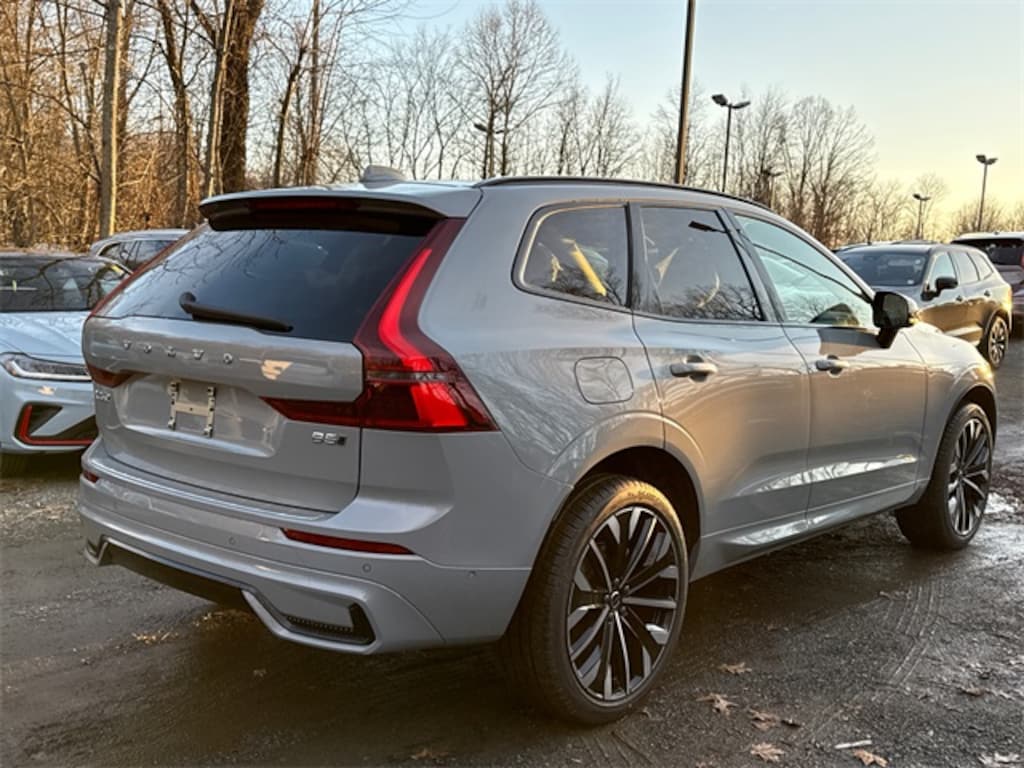 New 2026 Volvo XC60 B5 Ultra SUV