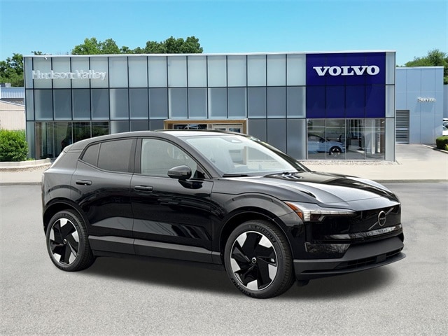 2026 Volvo EX30 Plus's photo