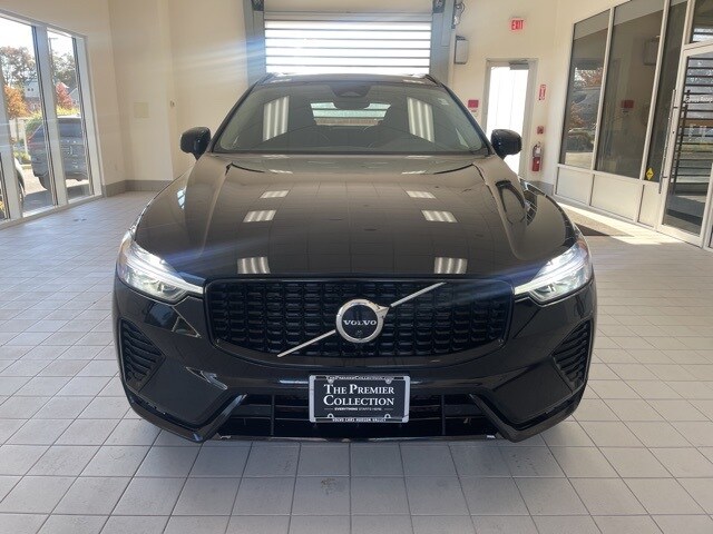 2023 Volvo XC60 B5 Plus photo 4