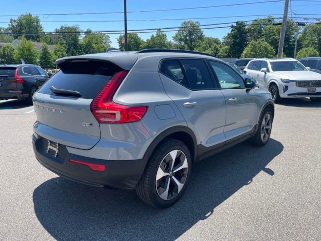Used 2026 Volvo XC40 B5 Plus SUV