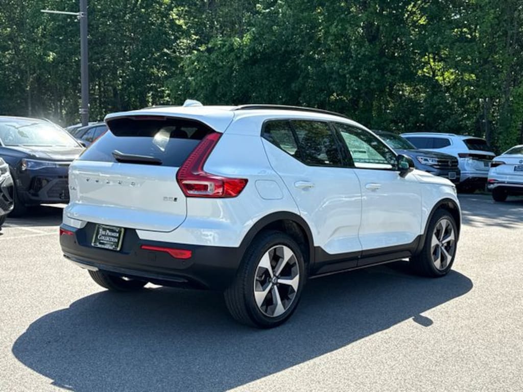 Used 2025 Volvo XC40 B5 Plus Dark Theme SUV
