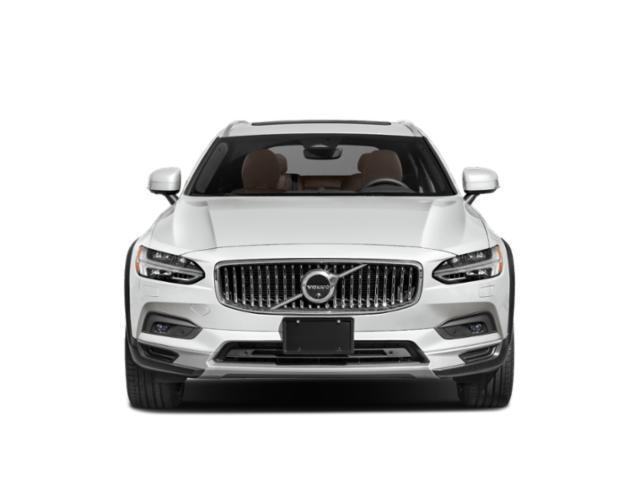 2025 Volvo V90 Cross Country B6 photo 4
