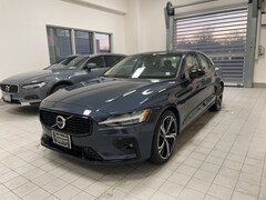 2024 Volvo S60 B5 Plus Dark Sedan