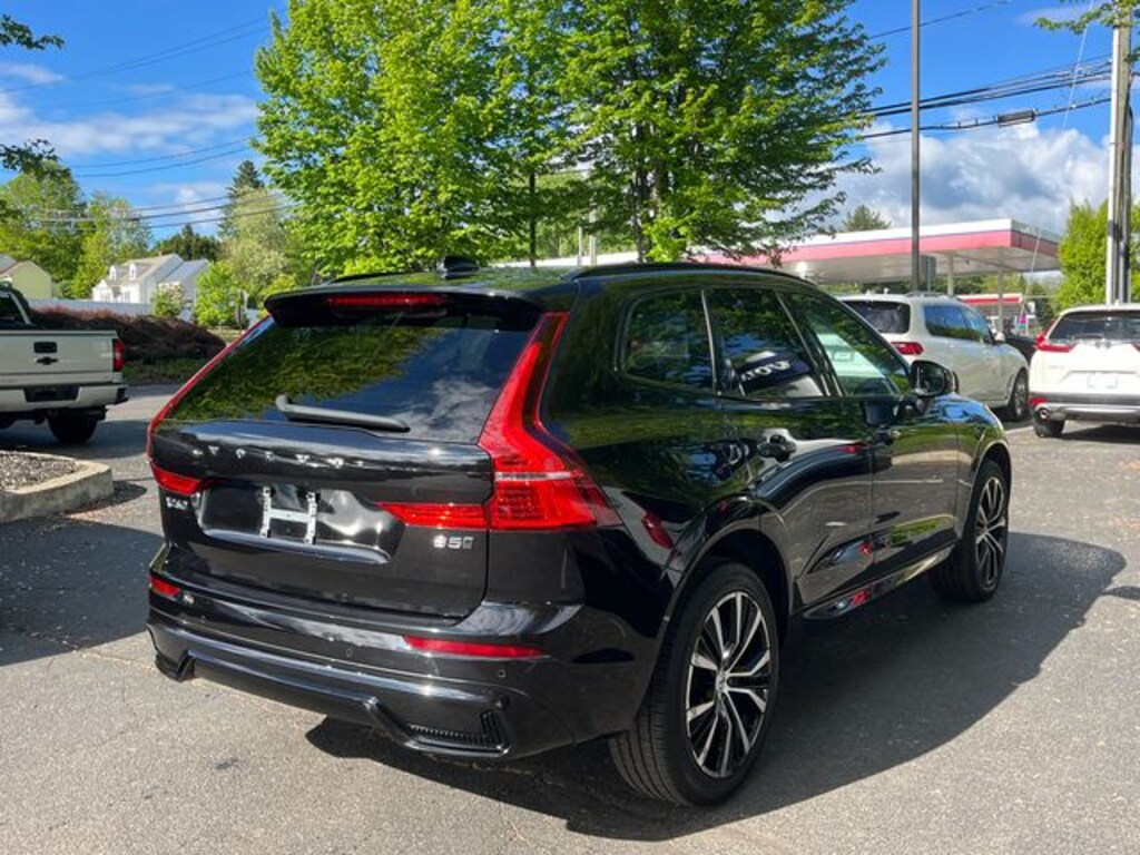 Used 2023 Volvo XC60 B5 AWD Plus Dark SUV