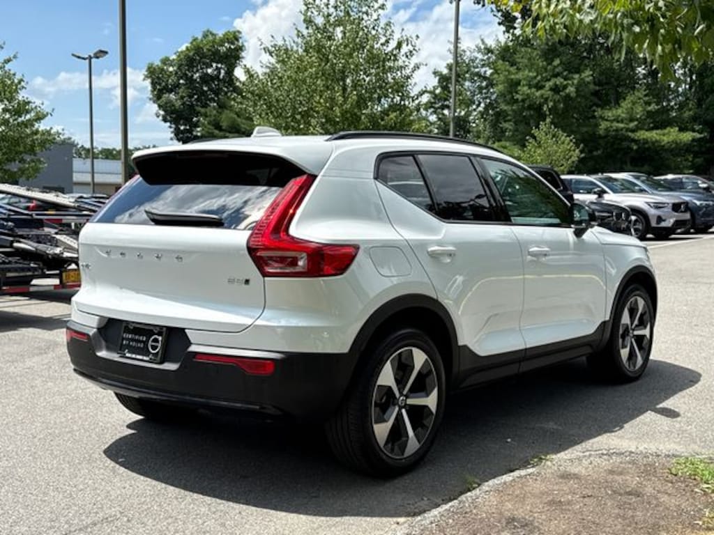 Certified 2026 Volvo XC40 B5 Plus SUV