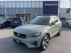2023 Volvo XC40 B5 AWD Plus Bright SUV