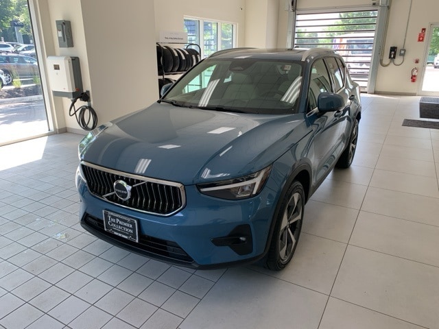2023 Volvo XC40 Plus