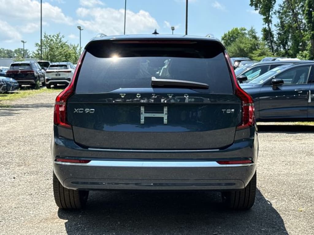New 2026 Volvo XC90 plug-in hybrid T8 Ultra 7-Seater SUV