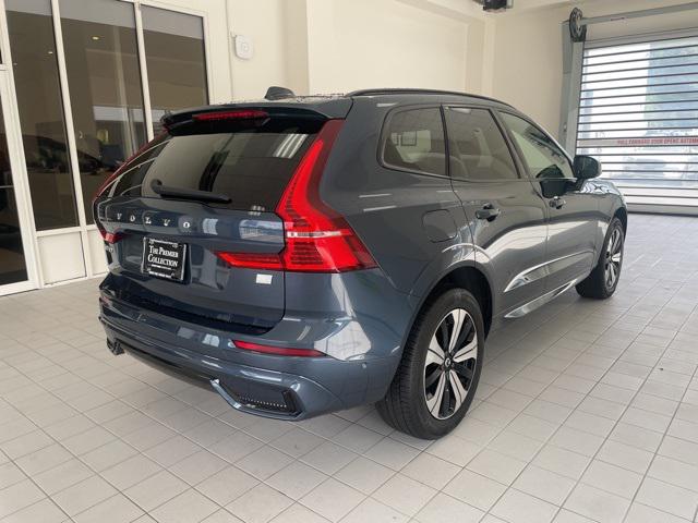 2023 Volvo XC60 Recharge Hybrid Plus photo 3