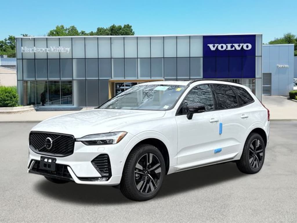 New 2026 Volvo XC60 B5 Plus SUV