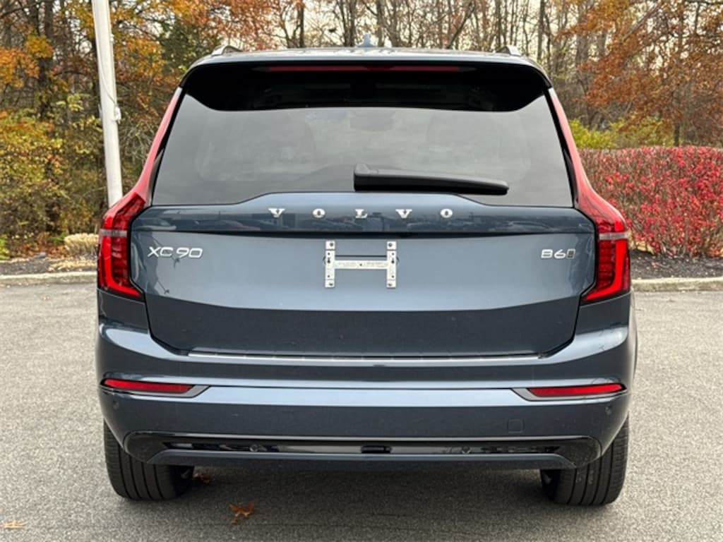 New 2026 Volvo XC90 B6 Ultra Dark Theme 7-Seater SUV