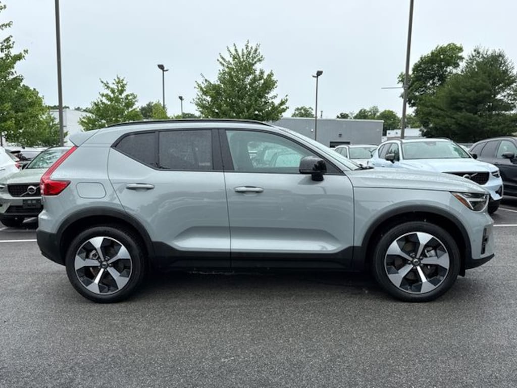 Certified 2026 Volvo XC40 B5 Plus SUV