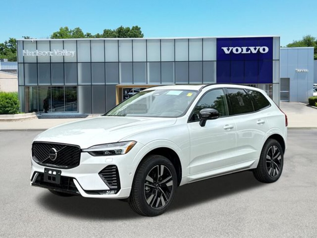New 2026 Volvo XC60 B5 Plus SUV