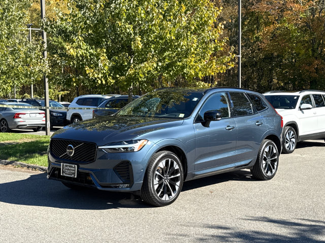 2026 Volvo XC60 Plus