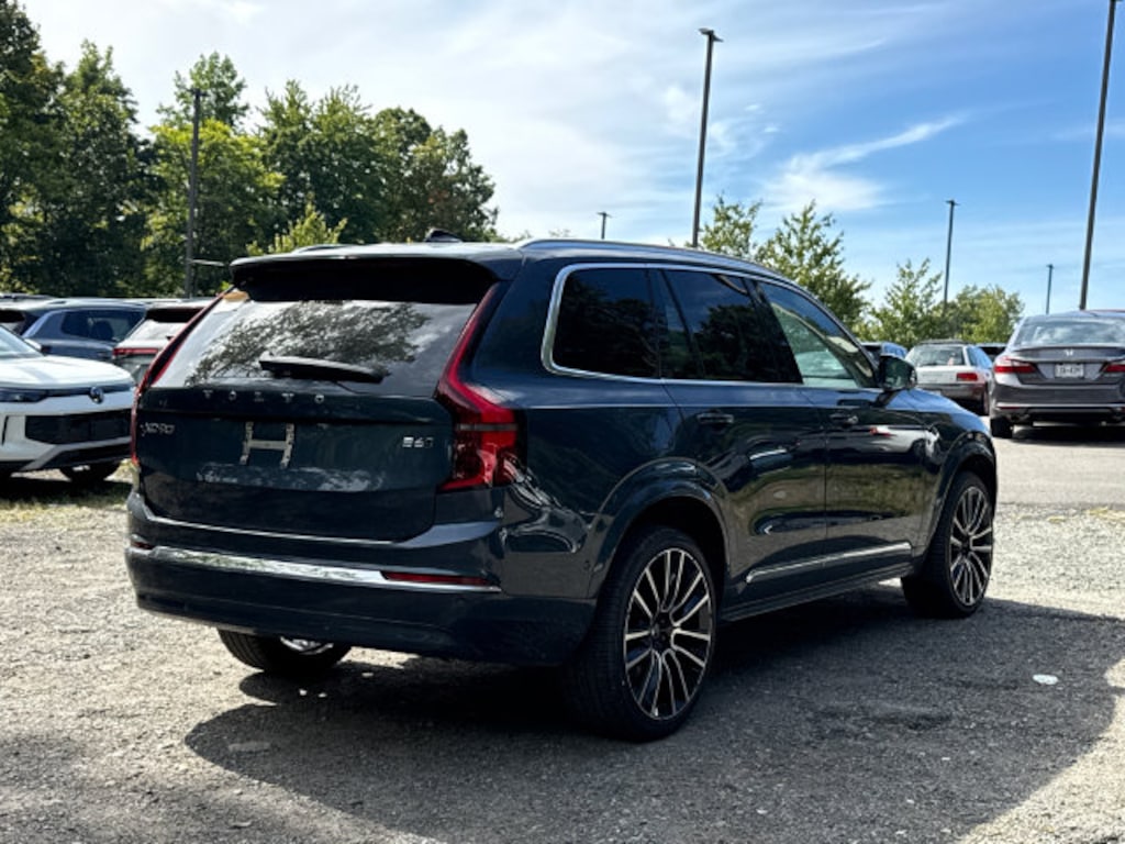 New 2026 Volvo XC90 B6 Plus 7-Seater SUV