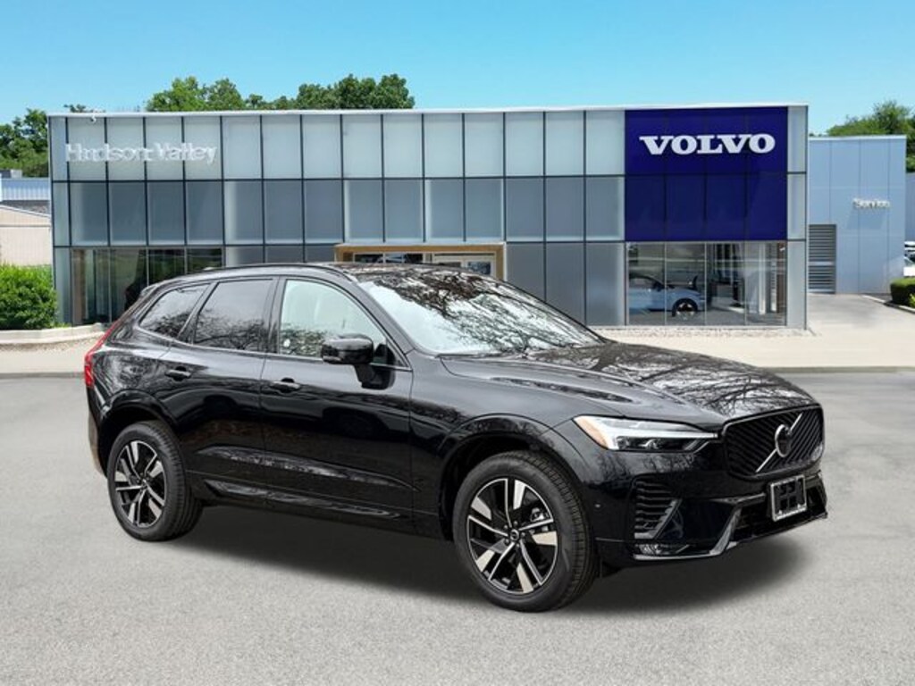New 2026 Volvo XC60 B5 Plus SUV