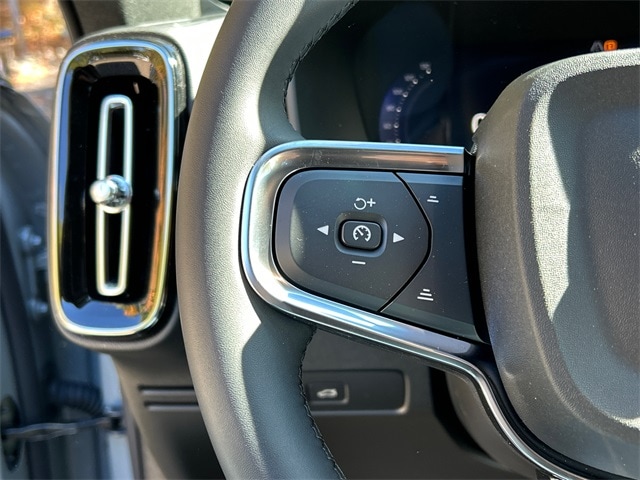 2026 Volvo XC40 Ultra Black Edition - Photo 12