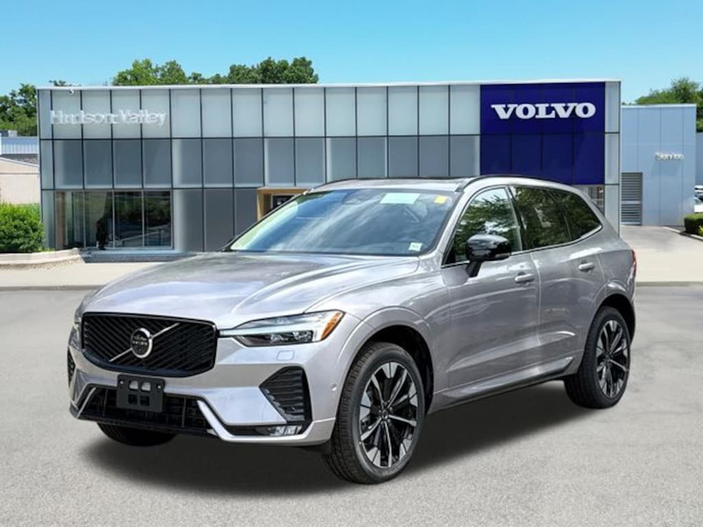 New 2026 Volvo XC60 B5 Plus SUV
