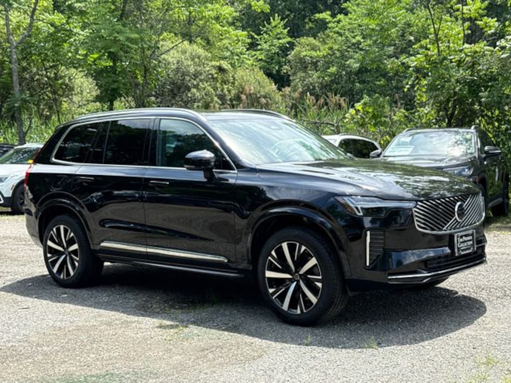 New 2026 Volvo XC90 B5 Core SUV