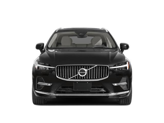 2025 Volvo XC60 Hybrid T8 Core photo 4
