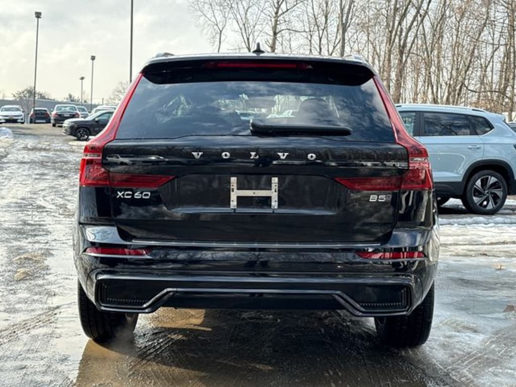 New 2026 Volvo XC60 B5 Plus SUV