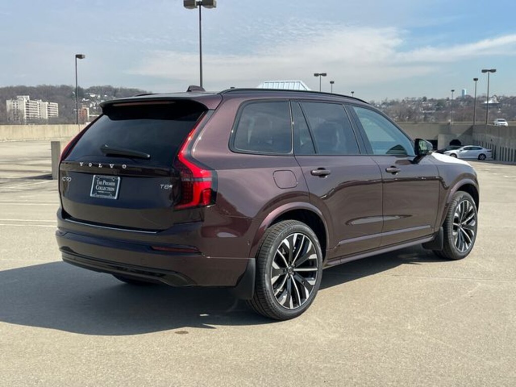 New 2026 Volvo XC90 plug-in hybrid T8 Ultra Dark Theme 7-Seater SUV